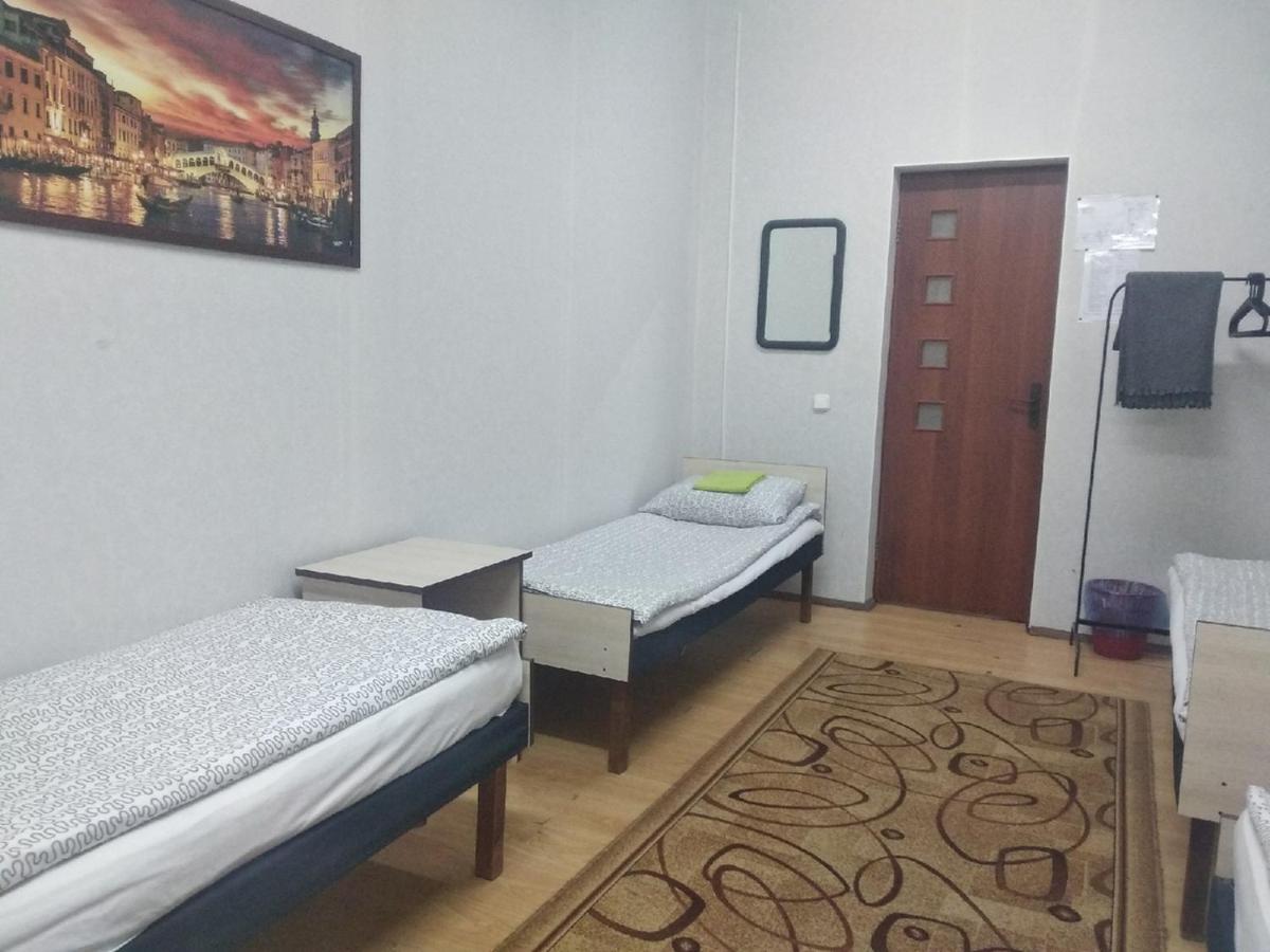 Hostel 3 Stars Na Oktyabryskoy Vitebsk Exterior photo